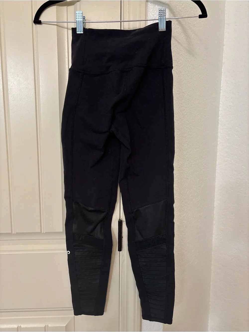 Alo Yoga Moto Leggings XXS